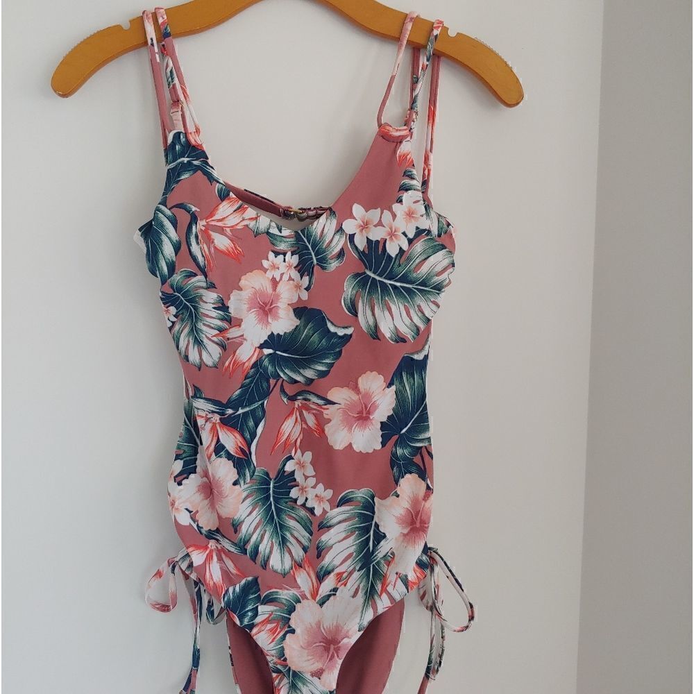 Tori Praver Seafoam Lace Up Sides Floral Monokini Size M